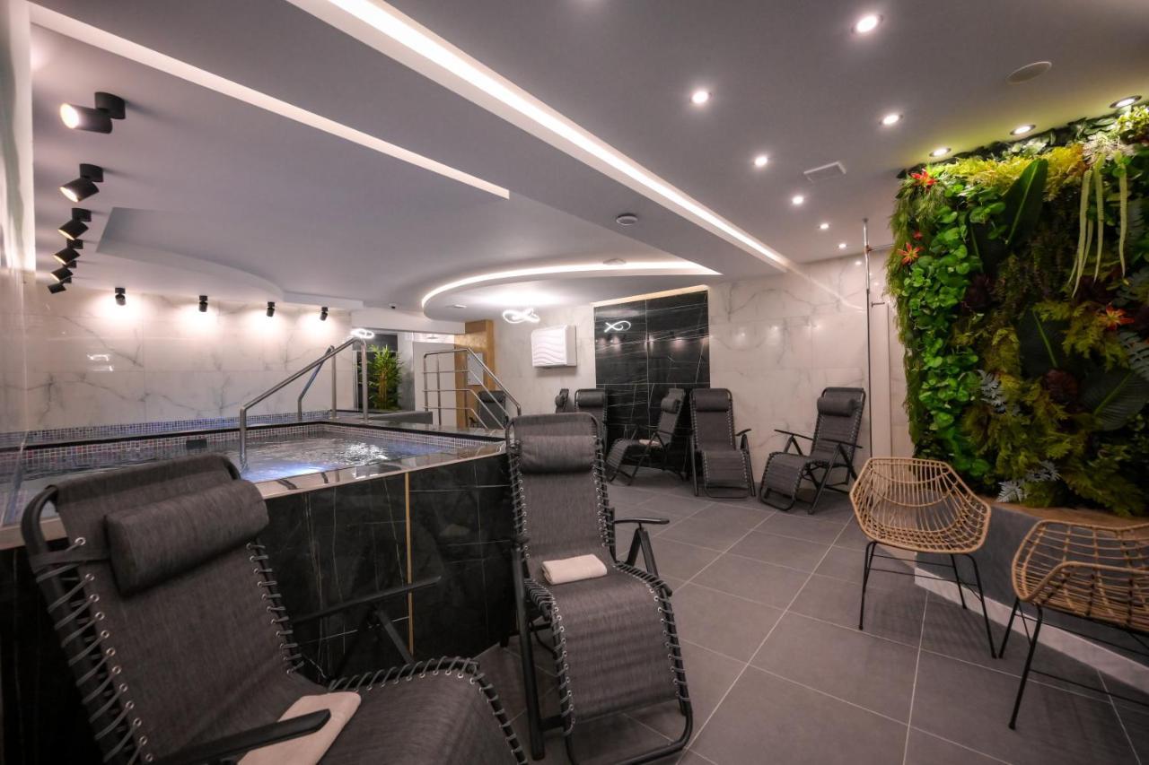 Hotel Yara Vişeu de Sus Eksteriør billede