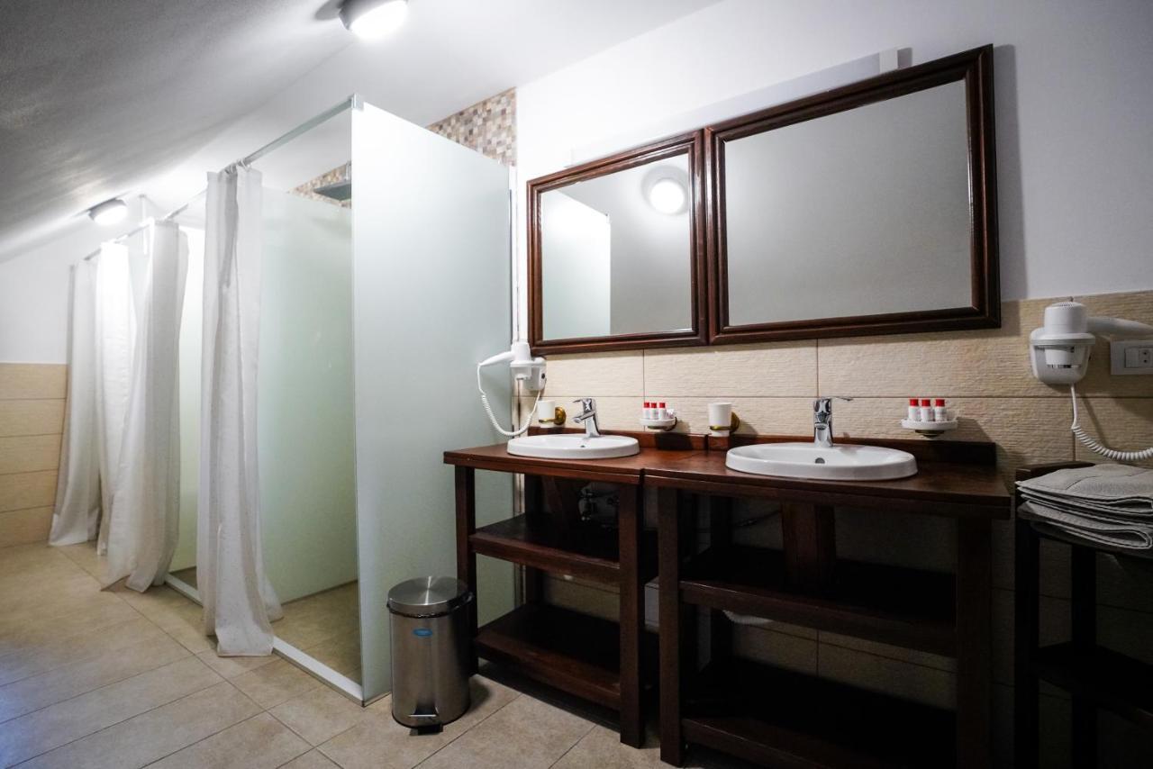 Hotel Yara Vişeu de Sus Eksteriør billede