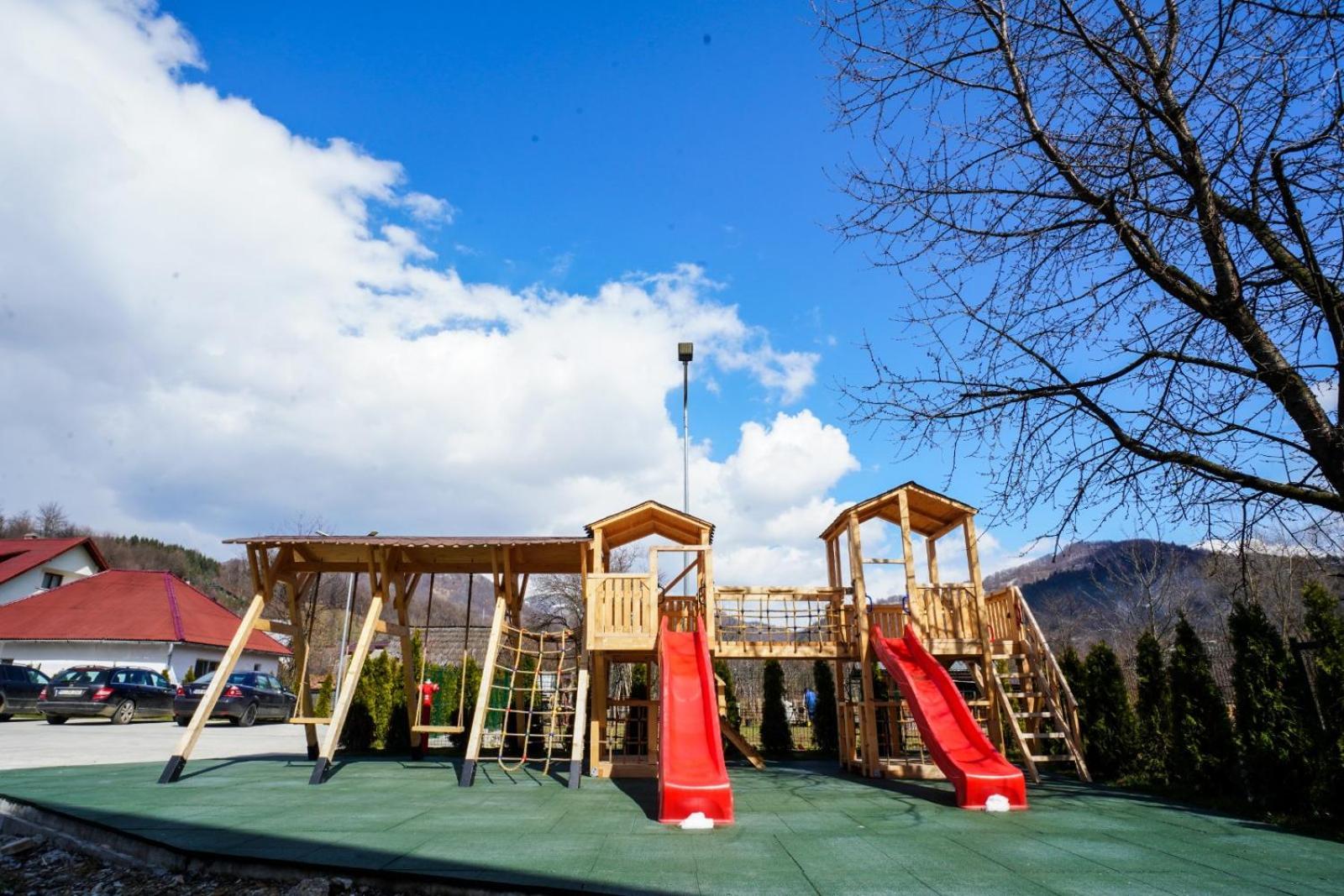 Hotel Yara Vişeu de Sus Eksteriør billede